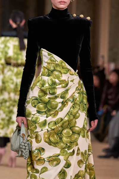 Look 90
